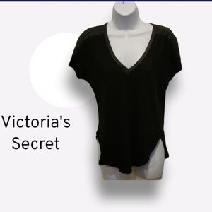 𝅺vintage Victoria Secret Leather Look Accent Top